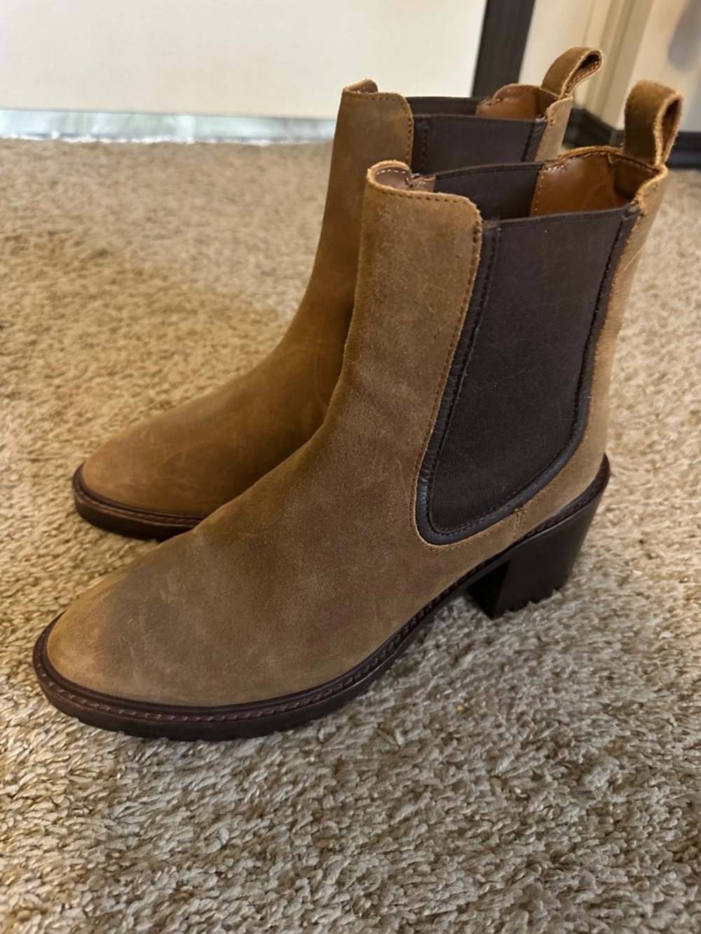 Tan Thursdays Boots